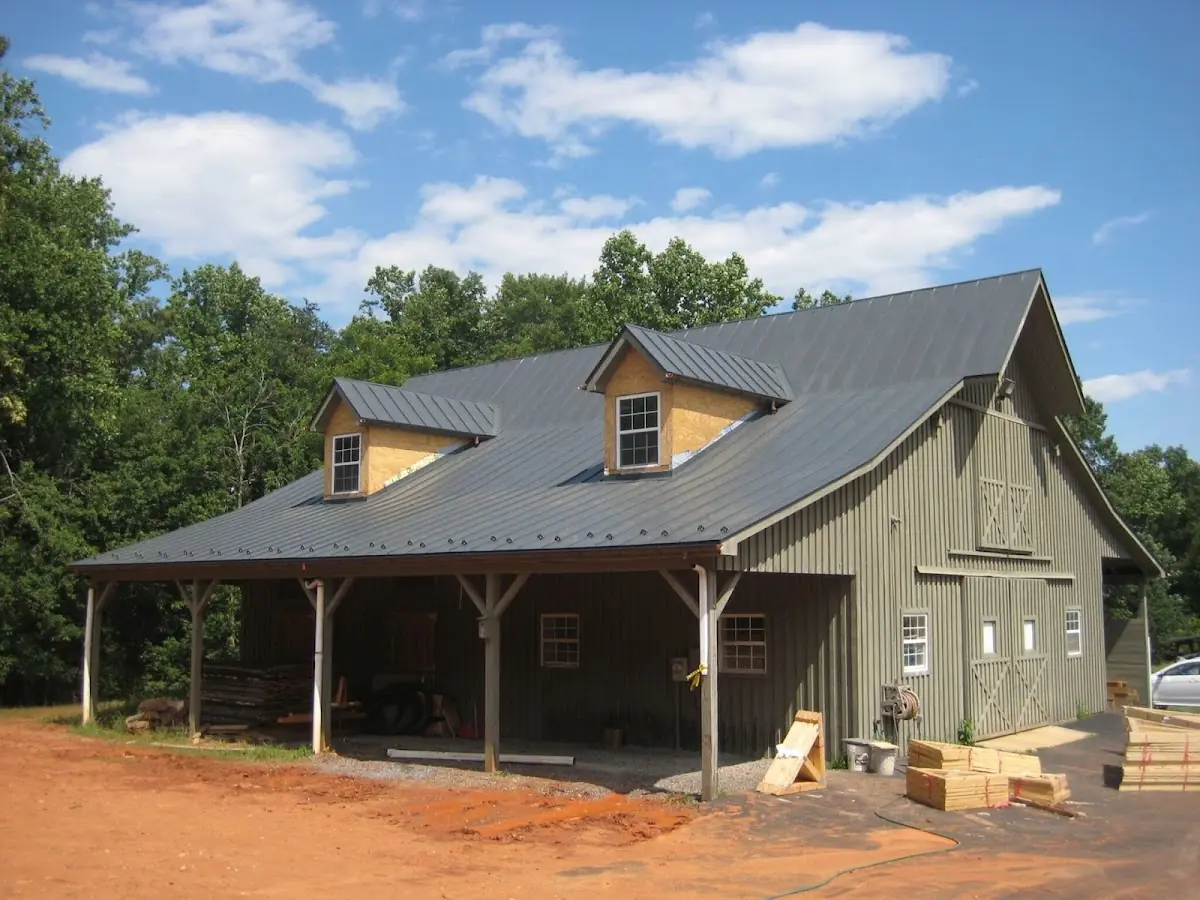 Expert Asphalt Roof Repair workmanship in Carmenita